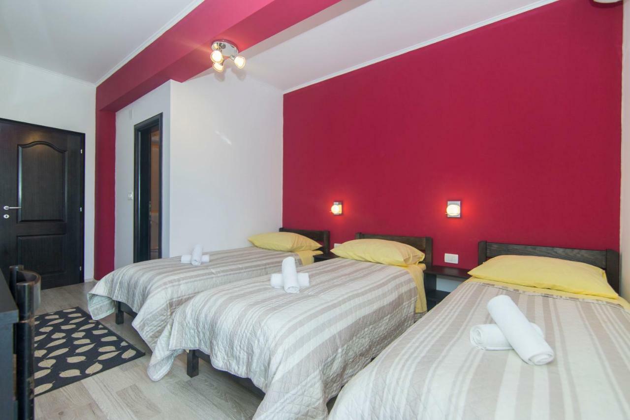 Rooms Marijana Caporice Екстериор снимка
