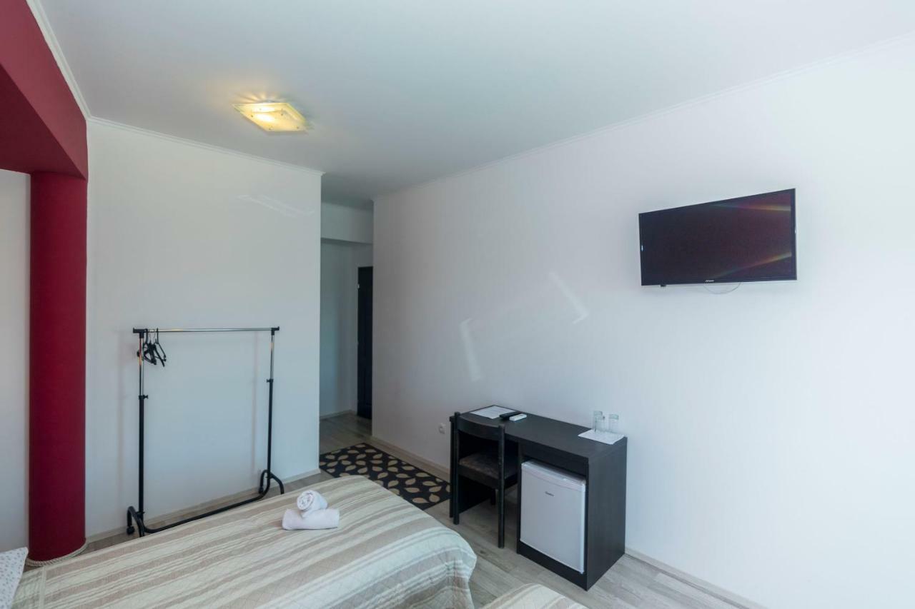 Rooms Marijana Caporice Стая снимка