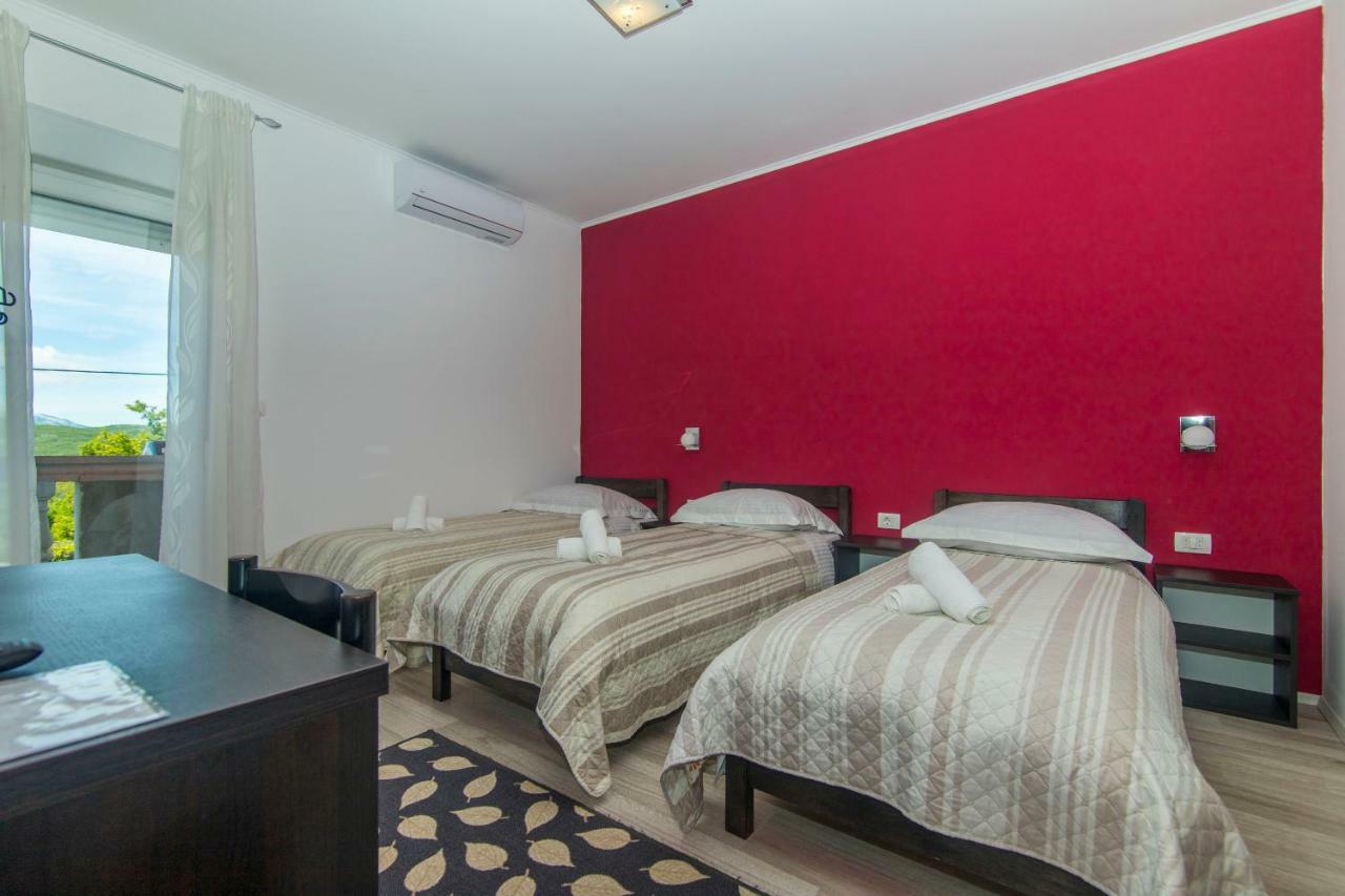 Rooms Marijana Caporice Екстериор снимка